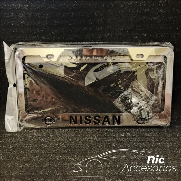Porta Placa - Nissan Metal